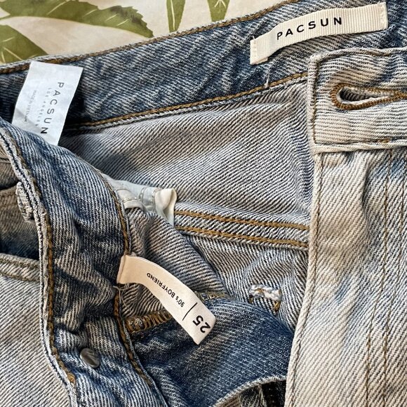 PacSun Denim - Pac Sun distressed 90s boyfriend jeans size 25. NWOT